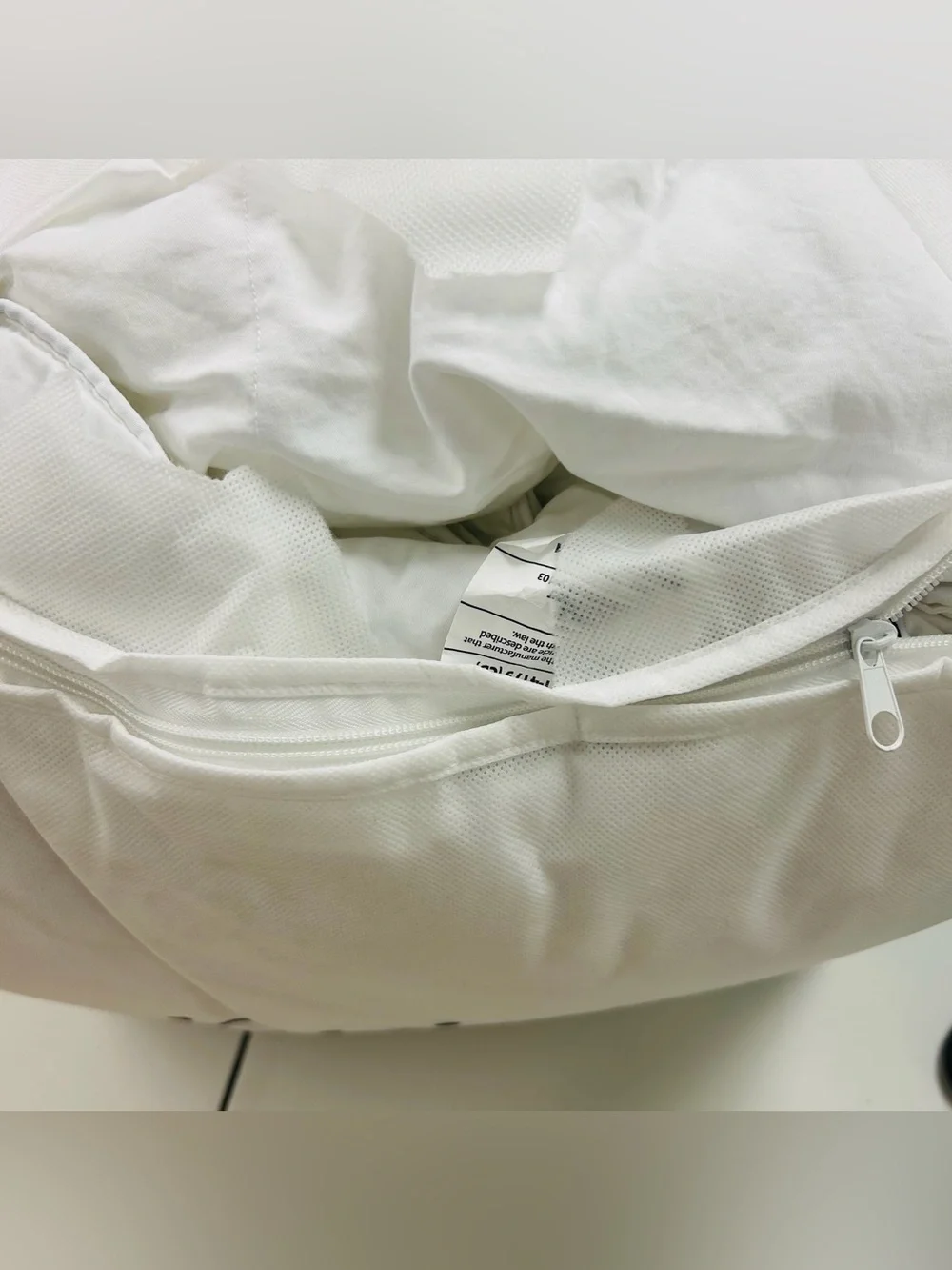 QUINCE Premium Down Alternative Comforter Full/Queen 4781